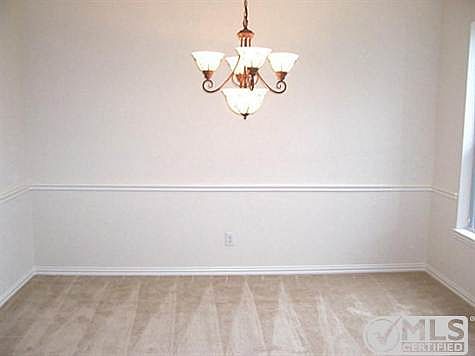 5th image of 2760 Sunbeam Dr