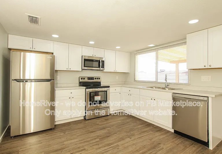 4441 W Carol Ave — Photo 5