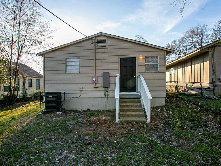 3119 S Izard St — Photo 15