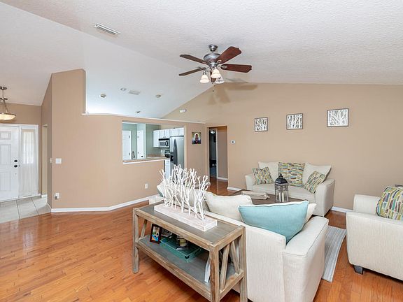 2nd image of 1565 Timber Trace Dr