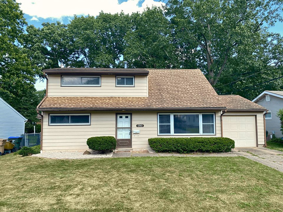 1st image of 2961 Archwood Pl