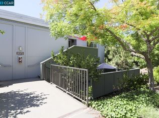 2073 Golden Rain Rd APT 4, Walnut Creek, CA 94595