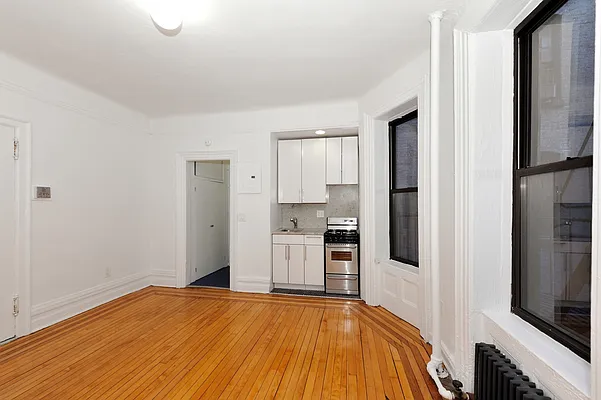 Rented by Aether Property Group | media 7