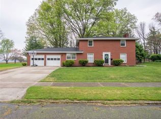 827 E 5th St, Dover, OH 44622