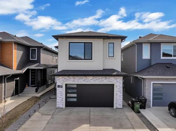 1755 18th St NW, Edmonton, AB T6T 2C2