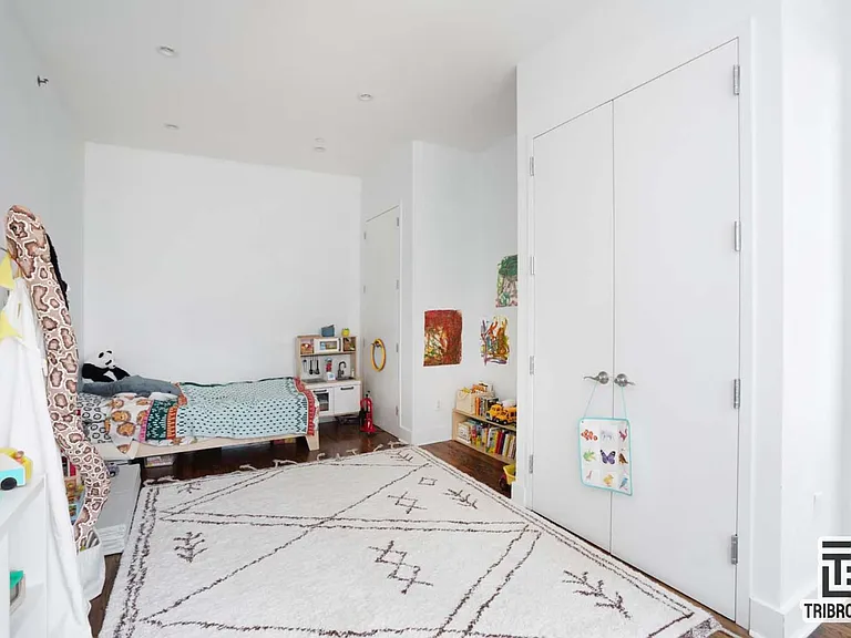 232 E 124th St #2D — Photo 5