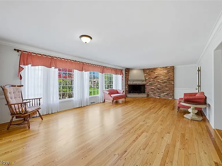 32245 Burlwood Dr — Photo 6