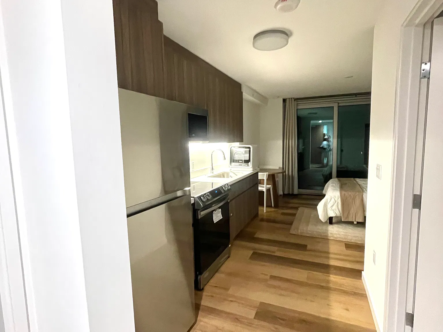 Studio, 394 sqft, $2,800 — Photo 3
