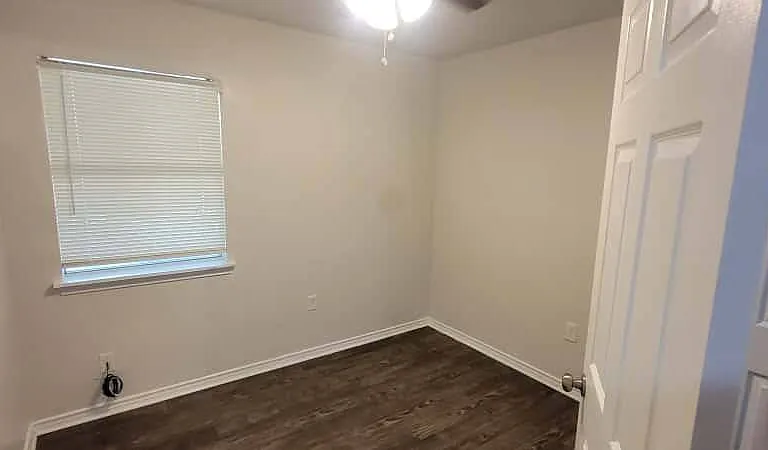 130 Town St #105 — Photo 10