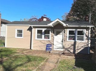 29 S 31st St, Wyandanch, NY 11798