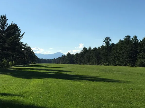 33 Logan Way, Ossipee, NH 03864