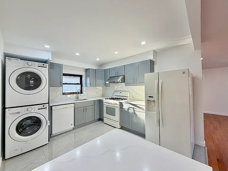 216 Monahan Ave #2F — Photo 10