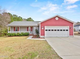 130 Fodder Drive, Hubert, NC 28539