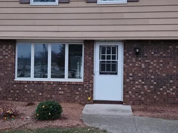 203 South 11th STREET #C, Oostburg, WI 53070
