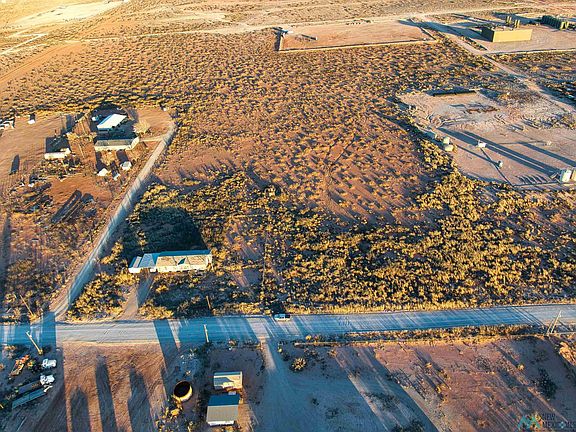 3rd image of 2004 Connie Rd