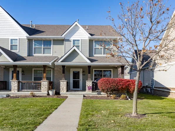 196 Cambridge Dr, West Des Moines, IA 50266