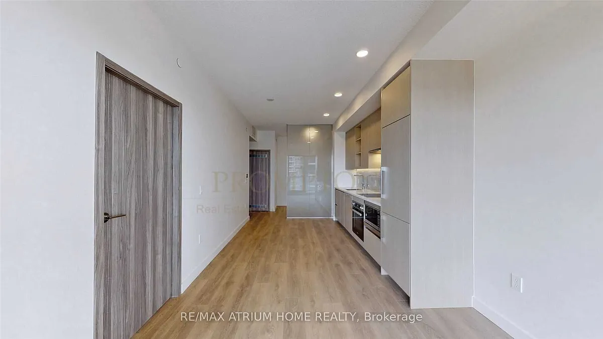 Photo 2 of 21 - 85 McMahon Dr #1808 - Toronto, ON Building Photo - 85 McMahon Dr #1808