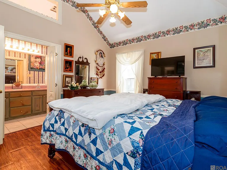 11918 Spring Meadow Dr — Photo 14