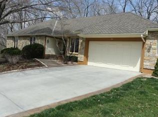 2038 SW 4th St, Lees Summit, MO 64081