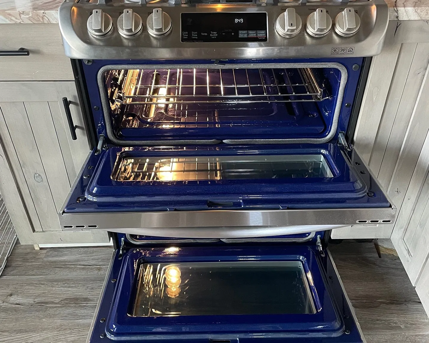 1 bed, 832 sqft, $2,500 — Photo 3