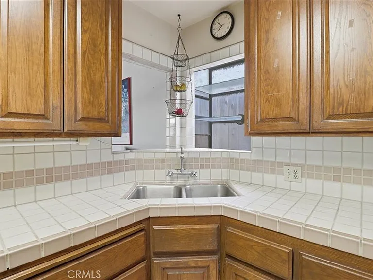 2103 Harriman Ln — Photo 18