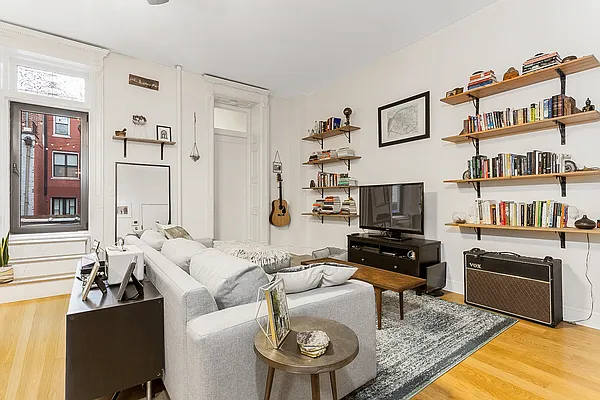 Rented by Tosh Marks Property Group | media 2