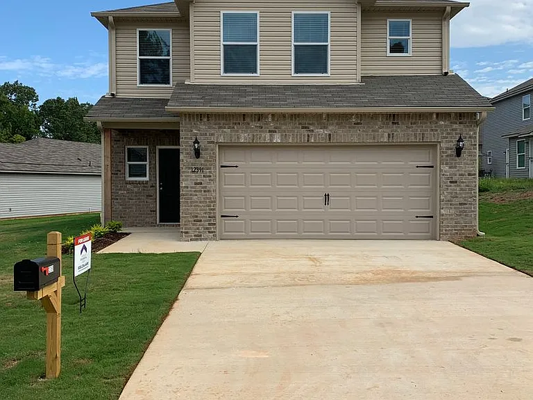 12391 Waterbury Dr — Photo 3