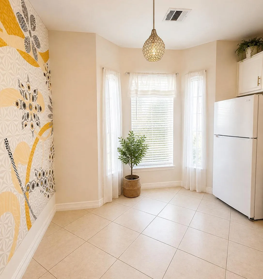 3 bed, 2.5 bath, 2202 sqft, $2,100 — Photo 3