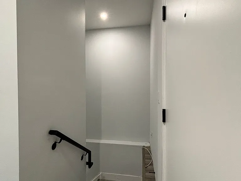 1027 W Dauphin St #3 — Photo 9