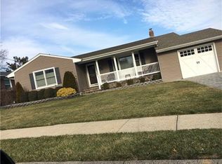 688 Columbus Cir, Perth Amboy, NJ 08861