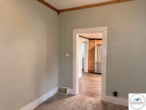 4th image of 709 S Windsor St