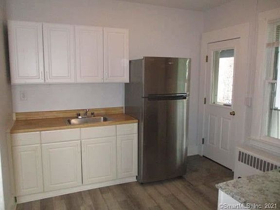 4th image of 1675 Litchfield Tpke