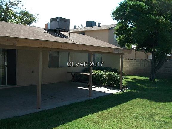 3rd image of 3924 Manford Cir