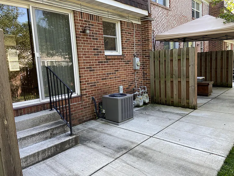 147 Creekside Dr #147 — Photo 3