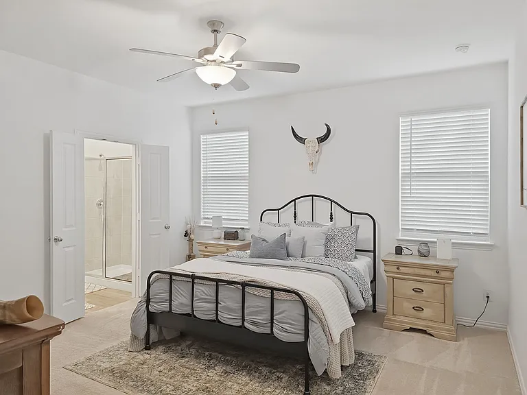 1100 Flameleaf Dr — Photo 10