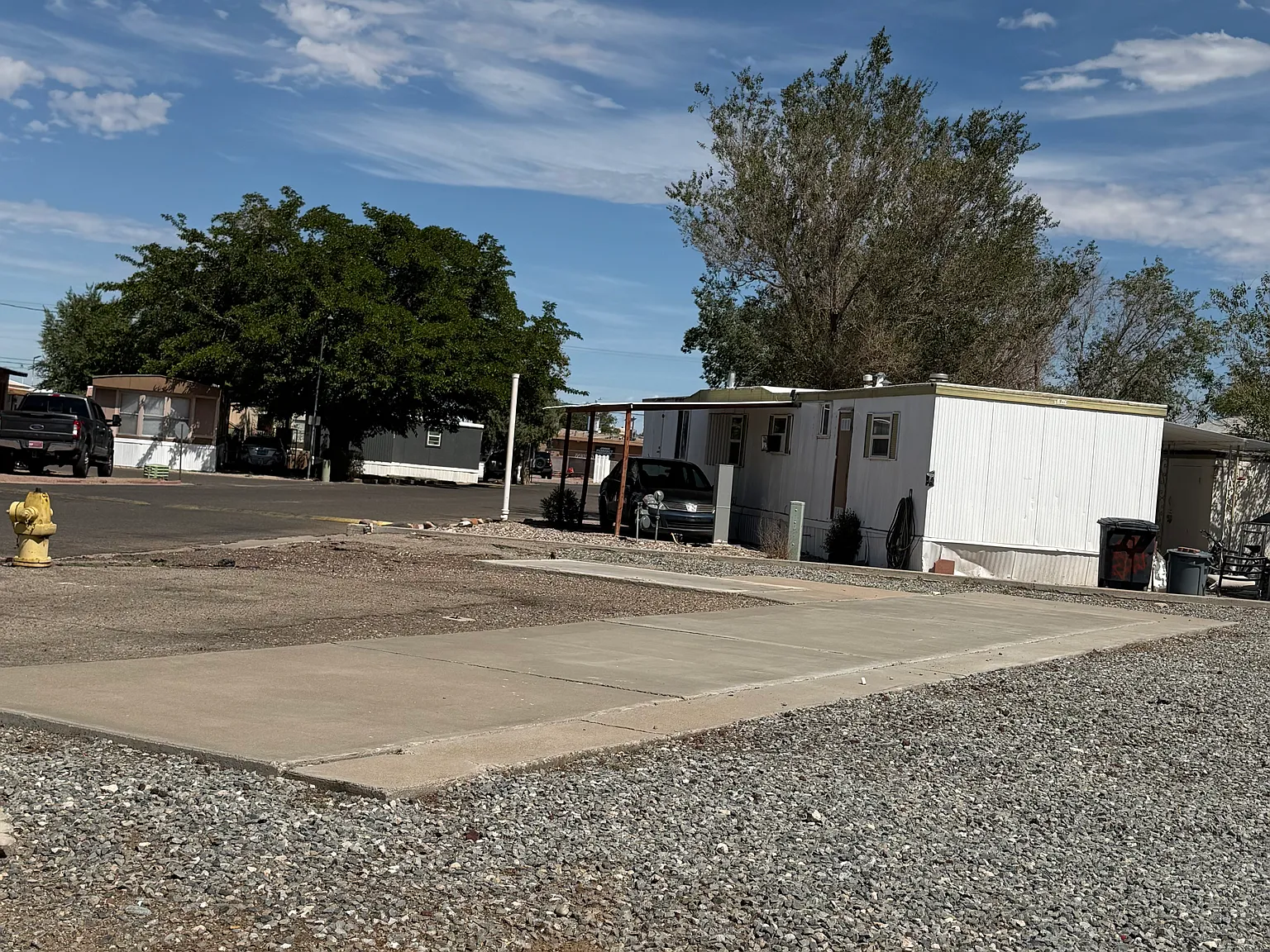 3 bed, 300 sqft, $700 — Photo 3