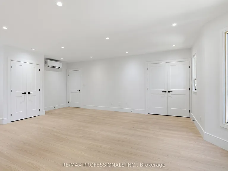 105 Cavell Ave — Photo 13