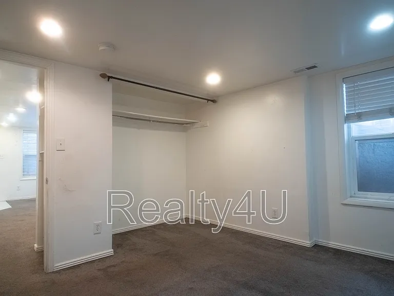 382-400 Southfork Rd — Photo 5