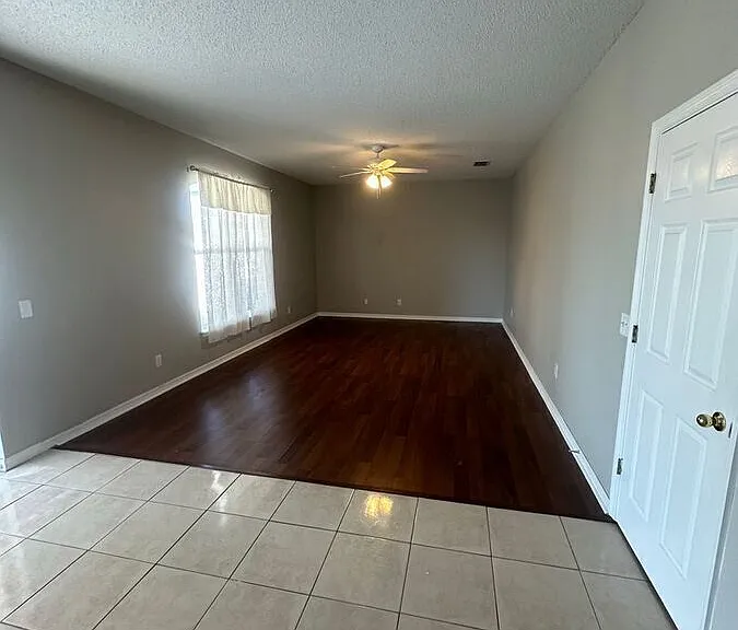 4453 Horseshoe Pick Ln — Photo 14
