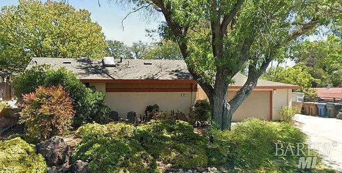 198 Greenwich Drive photo 1