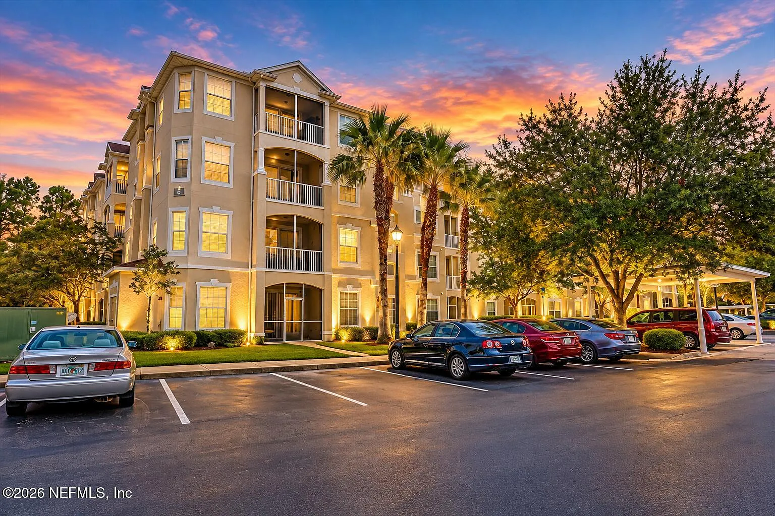 2 bed, 2.0 bath, 1112 sqft, $1,550 — Photo 2
