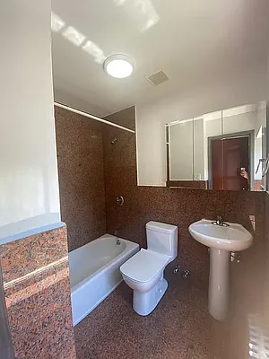 Rented by Sassouni Management | media 14