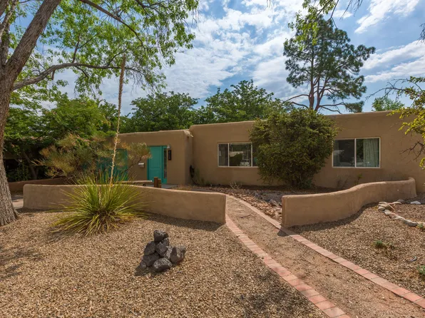 424 Morningside Dr NE, Albuquerque, NM 87108
