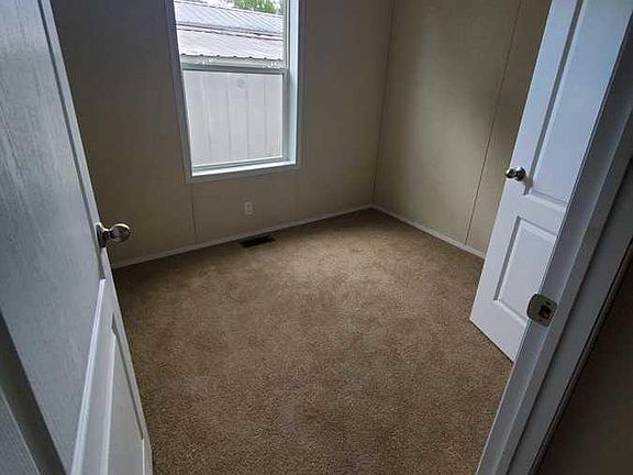 5th image of 3407-3407 W Mount Hope Ave