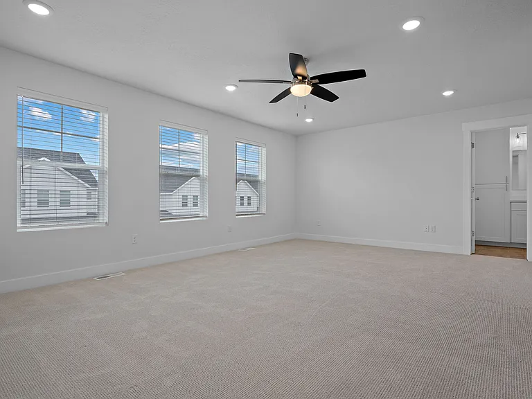 504 N 475 W #504 — Photo 15