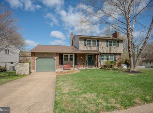 32 Worral Dr, Newark, DE 19711
