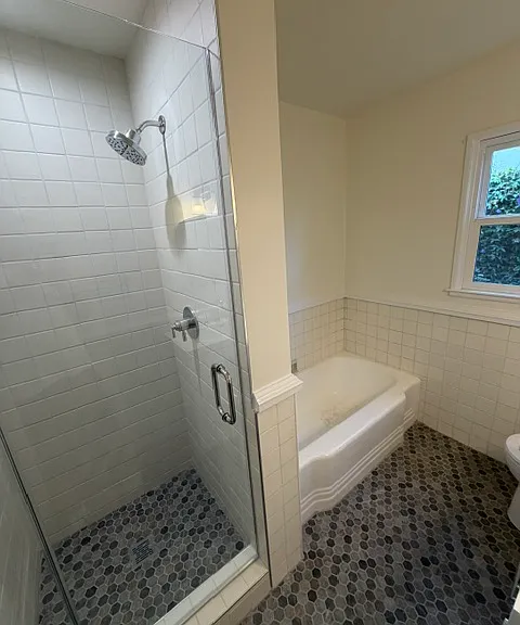 13810 Magnolia Blvd — Photo 21