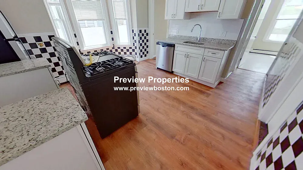 3 bed, 1.0 bath, 750 sqft, $2,850 — Photo 2