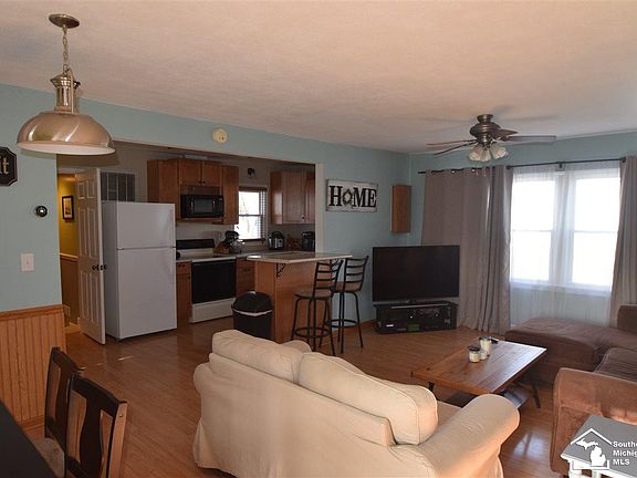 5th image of 10629 Northern Ave