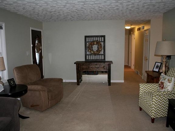 4th image of 5360 Dee Alva Dr